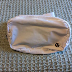 Lululemon Everywhere Belt Bag, White, NWT
